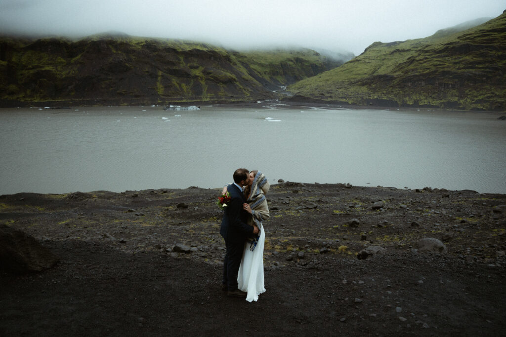 How to elope in Iceland